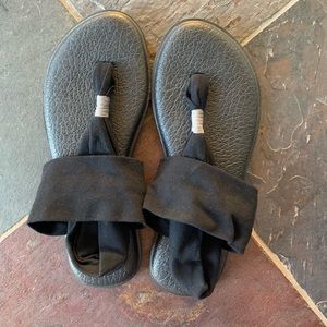 Sanuk Yoga Sling Flat Sandals - black size 7